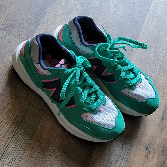 New Balance 57/40 Emerald Sky/Natural Indigo/Bubble Gum Sneakers - Picture 4 of 12